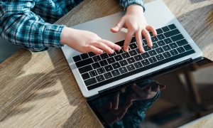 Саміт Євросоюзу обговорить створення міграційних центрів за межами ЄС