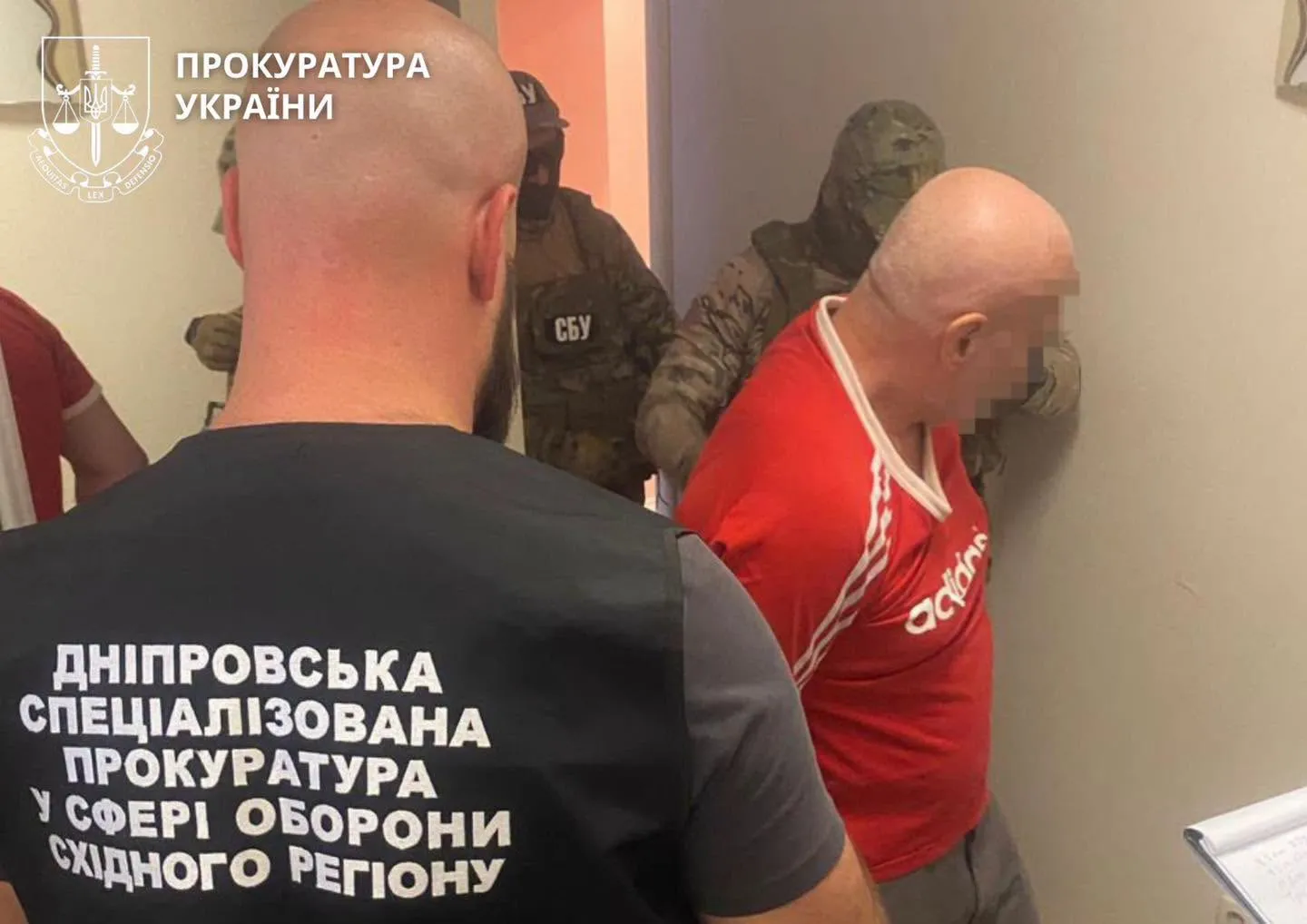 У військового вимагали 20 тисяч доларів за переведення в тил