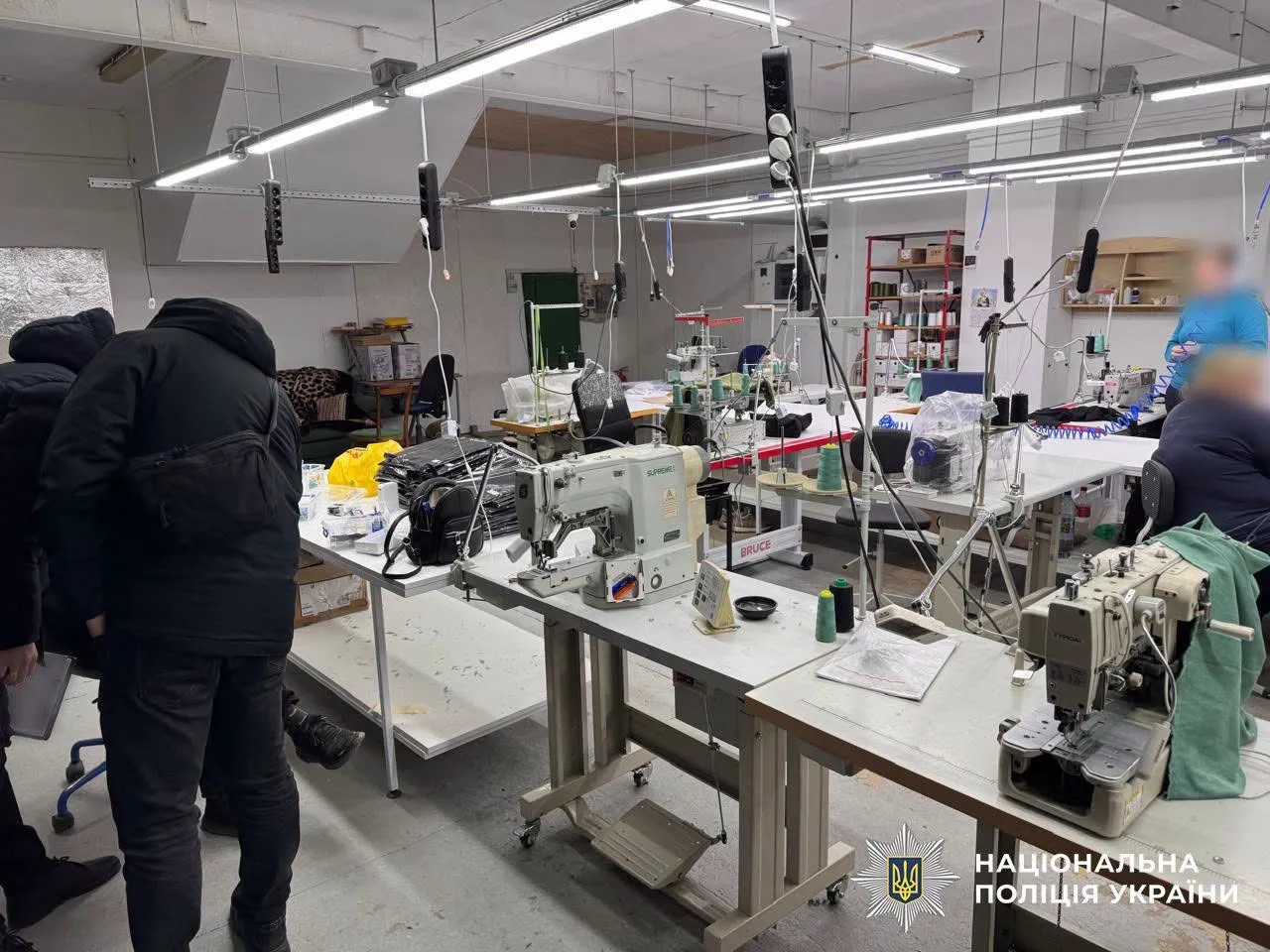 A group selling counterfeit electronics and clothing was busted in the Lviv region
