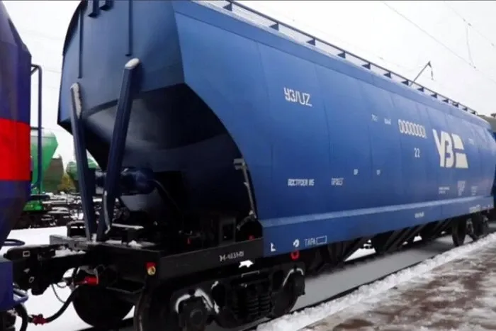 У портах Одеси застрягли тисячі вагонів із зерном