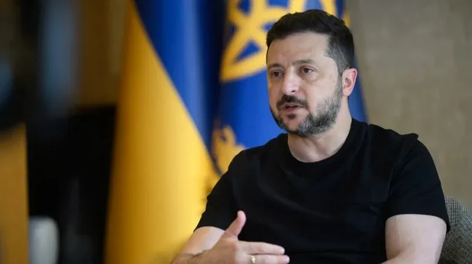 Зеленський запровадив санкції проти творців Маші та ведмедя