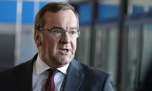 Нафта дешевшає на тлі послаблення напруги в Ормузькій протоці — Reuters