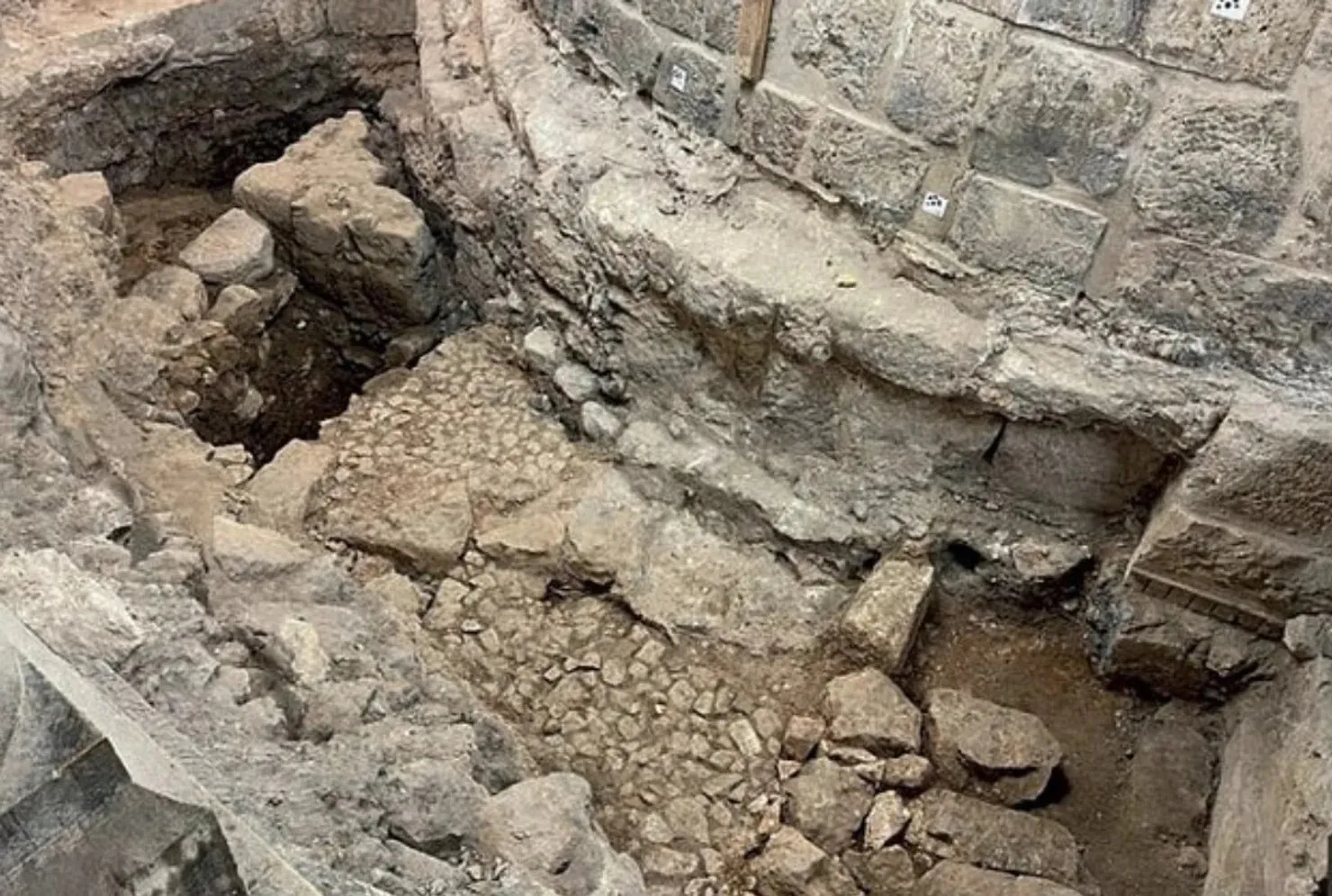 An ancient road has been discovered in Jerusalem that Jesus may have taken to Golgotha — Daily Mail