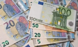 ЄС планує протягом тижнів передати Україні спільно закуплені боєприпаси – FT