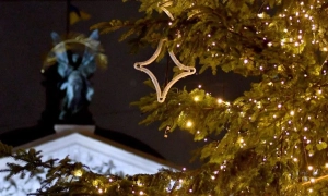 На Бесарабці відкрили нову скульптуру на місці Леніна