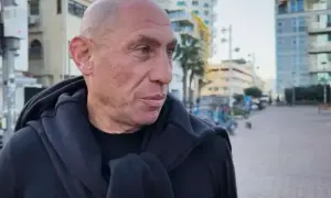 Надзвичайники врятували червонокнижне лосеня з пожежі у Чорнобильському лісі — ДСНС