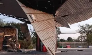У Купʼянську росіяни поцілили авіабомбою по пʼятиповерхівці