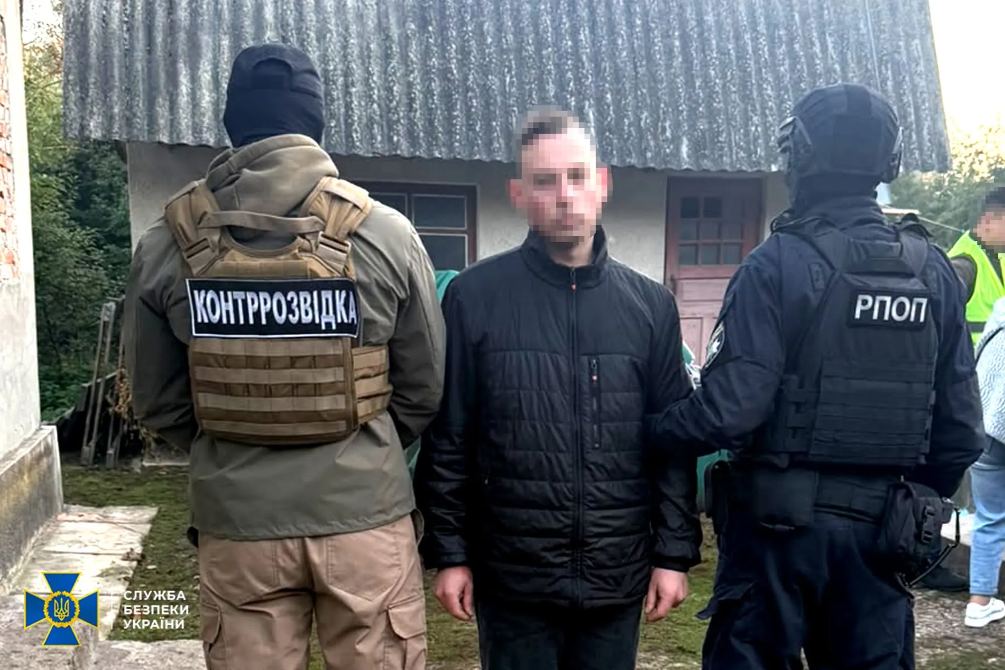 У Тернополі затримали чоловіка за підпал банку на замовлення РФ
