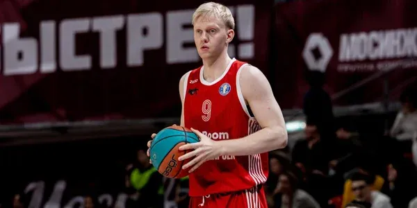 Баскетболіст Касаткін повернувся до Росії після обміну з Францією