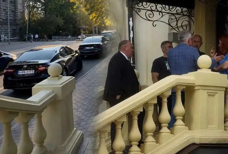 Celebrating a resignation amid the shelling of Kyiv: What is known about the VRP banquet