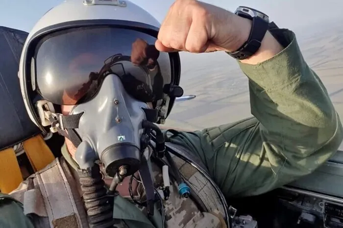 Український пілот супроводжував російську ракету Х-101 до кордону з Польщею