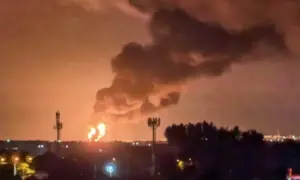 Відео: У Рязані дрони атакували один з найбільших НПЗ Росії, спалахнула пожежа