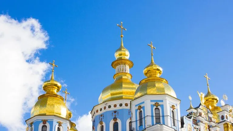 What religious holiday is celebrated in Ukraine on May 4?