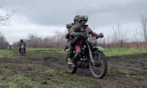 Фото: представники ООН та міжнародних організацій відвідали місце ракетного удару в Запоріжжі