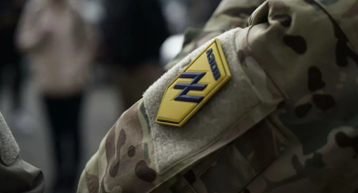 Азов заявив про повернення до Маріуполя та удари по окупантах (відео)