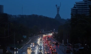 Фото, відео: у Києві нетверезий працівник ГПУ спровокував масштабне ДТП