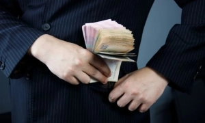 Фото: військовослужбовців спіймали на спробі викрасти зброю з військової частини