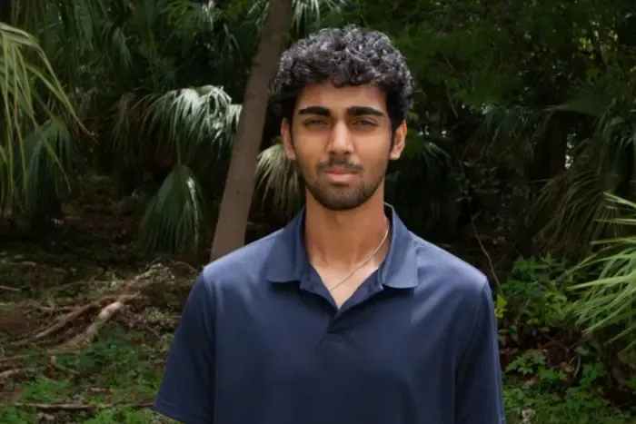 At age 18, an American became the youngest professor in the world