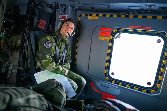 Шведська принцеса Вікторія завершила поглиблене навчання у Повітряних силах