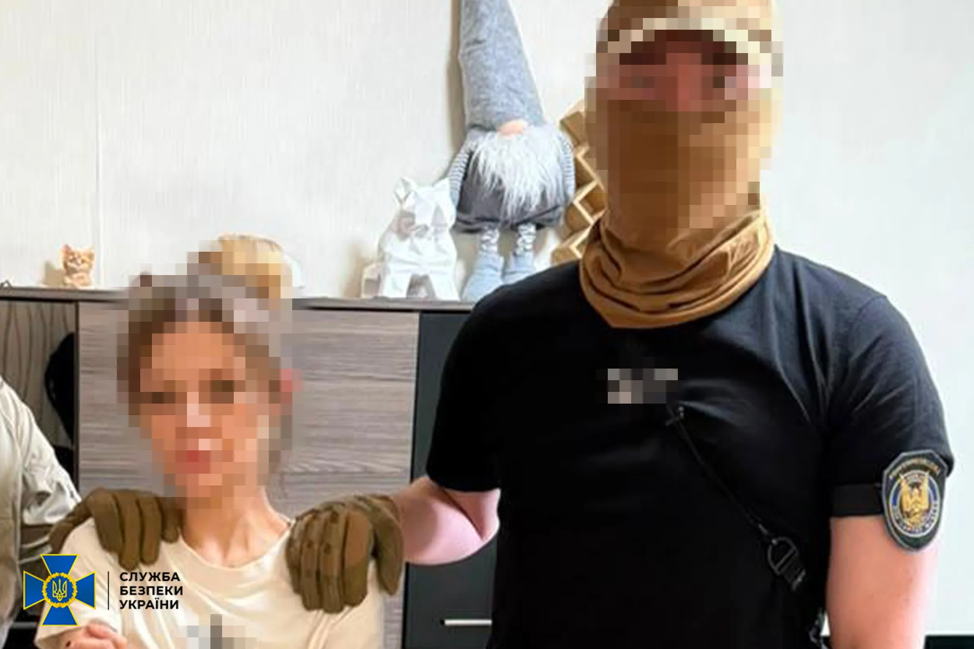 The SBU exposed three drug addicts who had set up hotlines for the occupiers