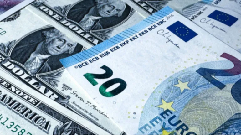 НБУ встановив курси валют на 9 грудня: долар і євро подорожчали