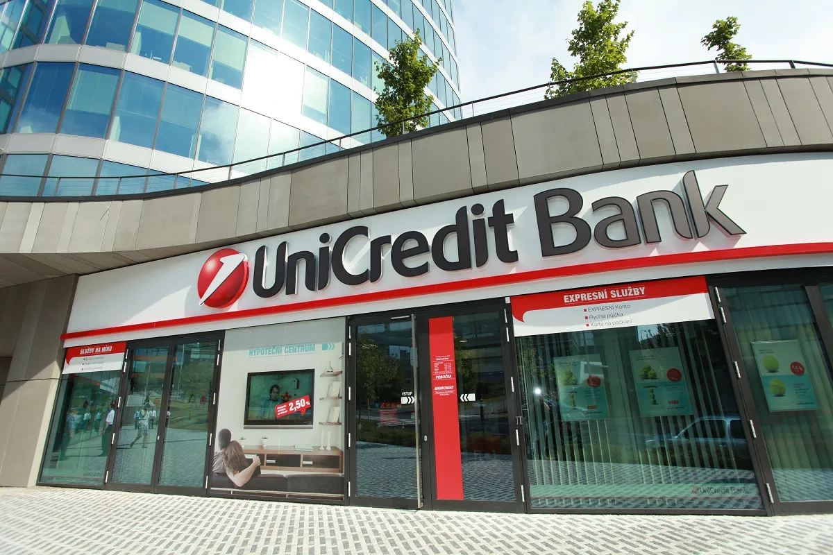 UniCredit домовився про продаж частини бізнесу в Росії інвестору з ОАЕ