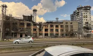 Фото: окупанти обстріляли Миколаєв, у місті ліквідують пожежі