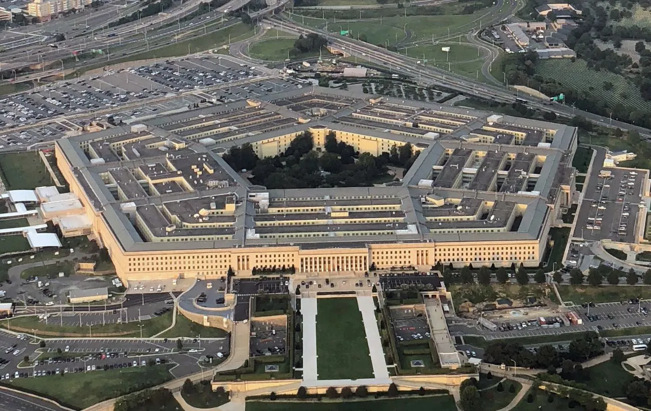Трамп довів Пентагон до необхідності анонімно донатити на зарплати військовим Трамп довів Пентагон до необхідності анонімно донатити на зарплати військовим