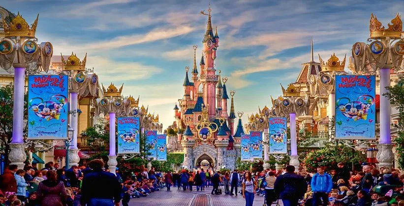 Туристів попереджають про суворий дрес-код у «Діснейленді»