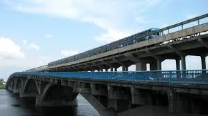 15–16 листопада у Києві рух транспорту мостом Метро через Дніпро буде обмежено