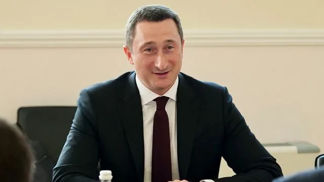 Ректор КНУ Бугров спростовує інформацію про обшуки в університеті