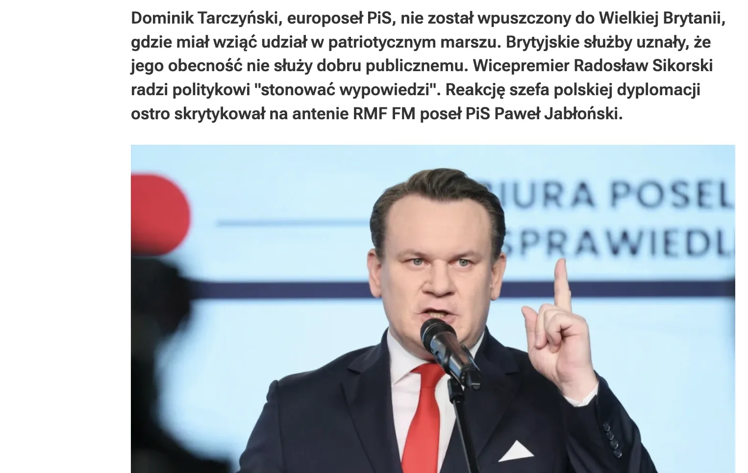 Великобритания не пустила польского евродепутата на ультраправый марш