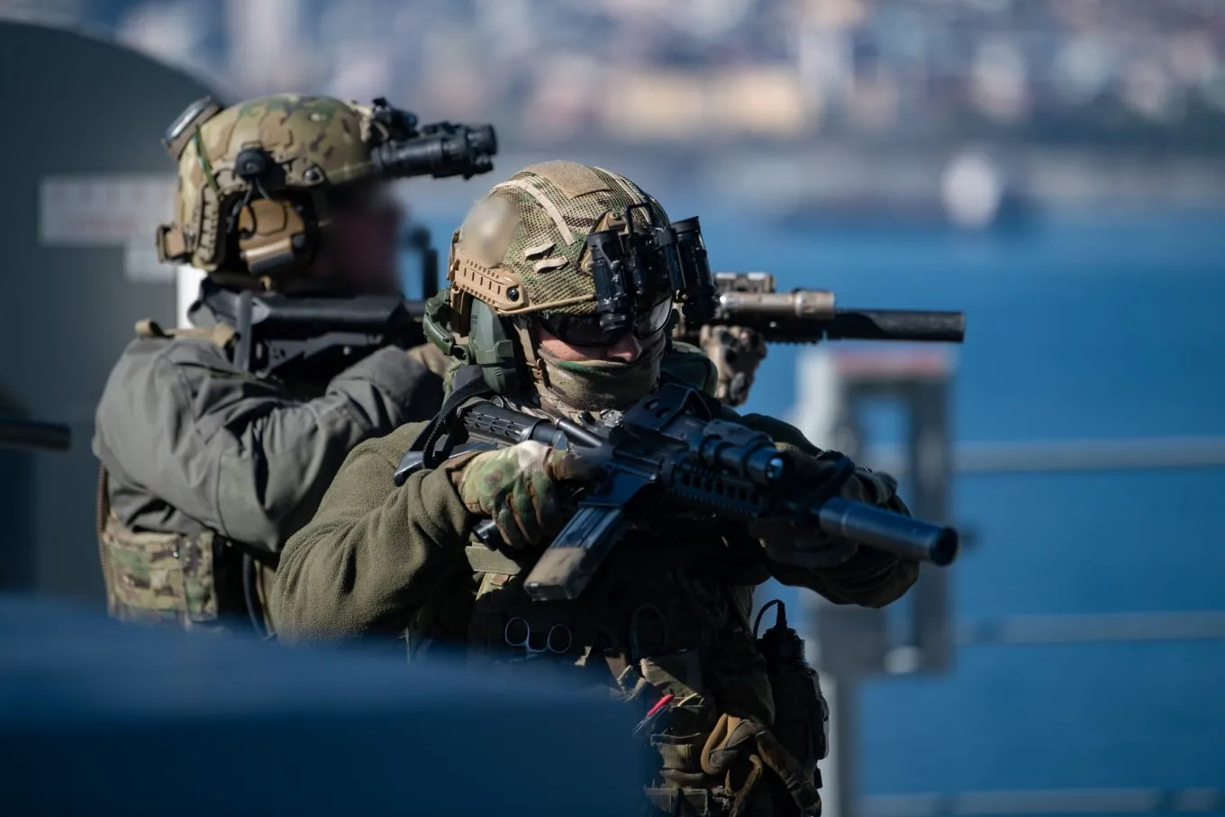 США почали перекидати до Британії сили спецпідрозділи, готові до операцій