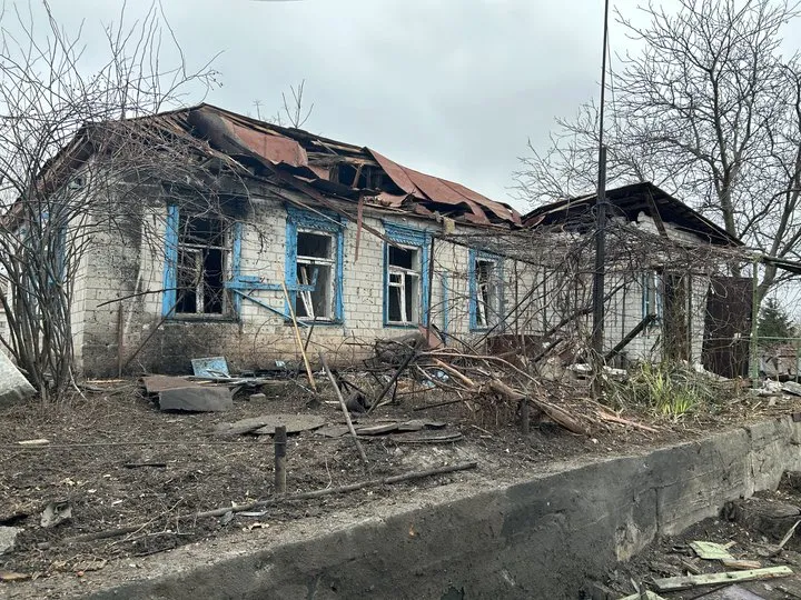 Фото: У Кременчуці мати не хотіла покидати сина, який загинув під завалами будинку під час атаки РФ