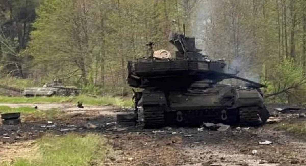 РФ хоче захищати танки від українських дронів світлошумовими гранатами