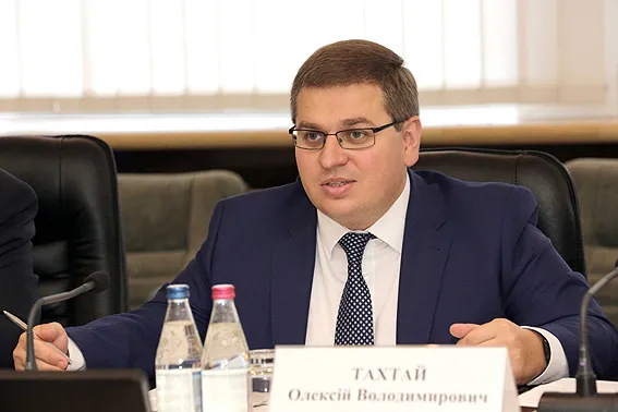 ВАКС затвердив угоду у справі ексдержсекретаря МВС Олексія Тахтая