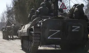 Оккупанты занимаются мародерством в Новой Каховке и выводят из строя свои танки - Генштаб