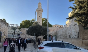 На ворожу столицю вночі налетіли безпілотники