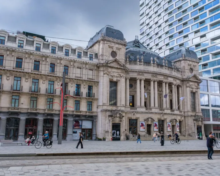 У Бельгії невідомий напав на людей з ножем під час демонстрації, шестеро постраждалих