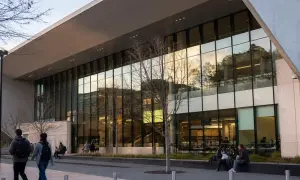 新加坡为赛艇运动员乔安·波在紧急情况发生前筹集了4.2万美元