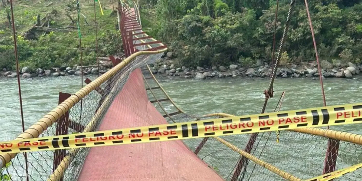 У Колумбії новий пішохідний міст обрушився під час церемонії відкриття