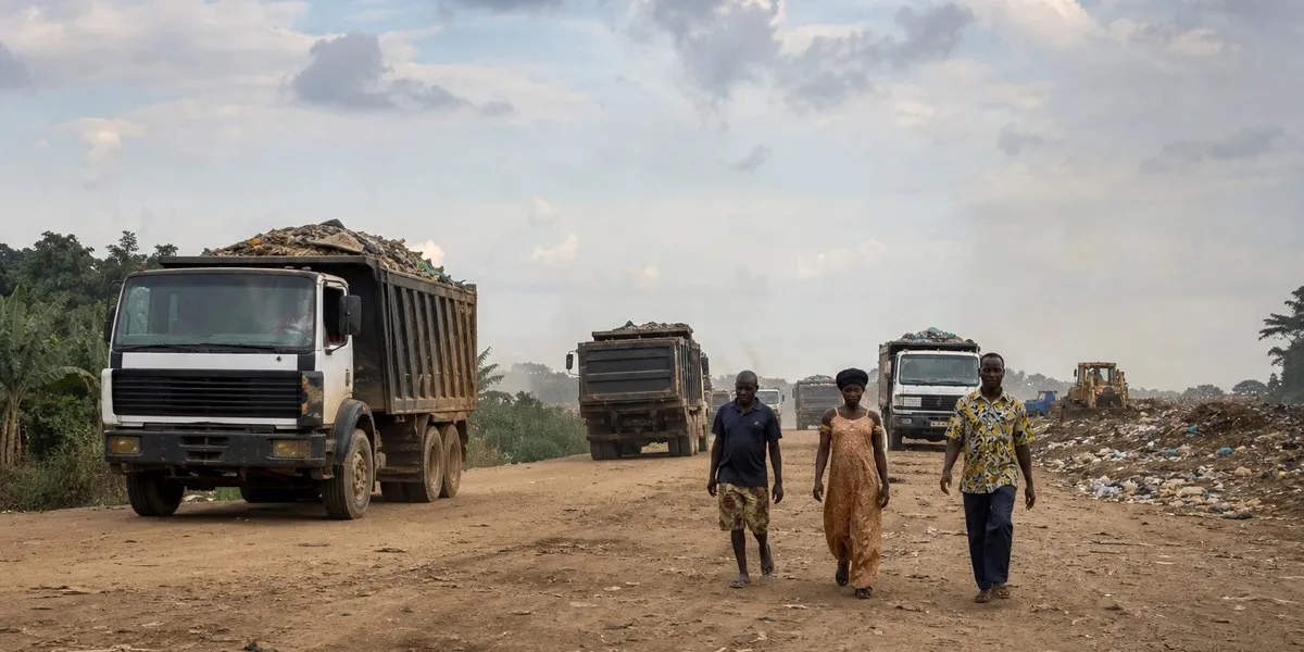 Adipa residents in Ghana give authorities seven days to halt waste transport — MyJoyOnline