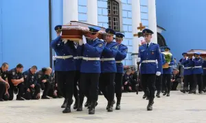 Рятувальники у трьох районах Києва ліквідували займання трави