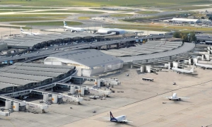 Адвокати Саркозі просять об’єднати вироки, щоб уникнути електронного браслета