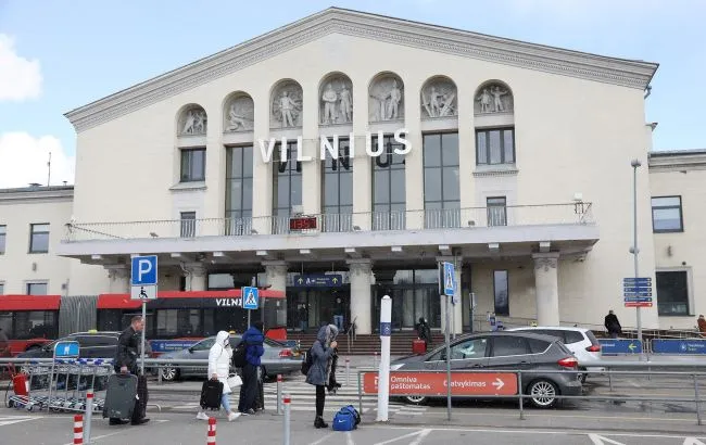 Закриття аеропорту Вільнюса вчетверте за тиждень: гібридна атака чи випадковість Закриття аеропорту Вільнюса вчетверте за тиждень: гібридна атака чи випадковість