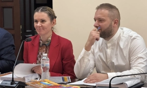 В Івано-Франківську провели незвичну вакцинацію для депутатів міськради