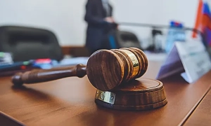 Росіяни уразили дроном пасажирський автобус у Краматорську, є поранені