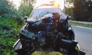 In Kyiv, a Tesla driver caused a fatal accident on the Darnytskyi Bridge; a woman was killed
