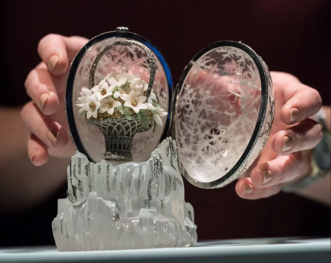 «Зимове яйце» Фаберже продали на Christie’s за рекордні £22,9 млн