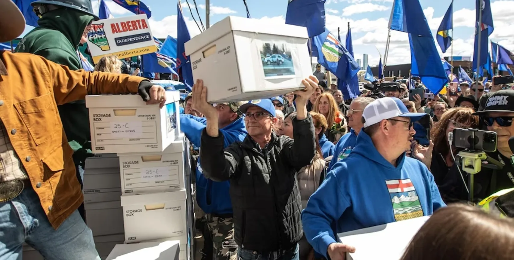 В провінції Альберта проведуть консультативний референдум щодо можливого відокремлення від Канади